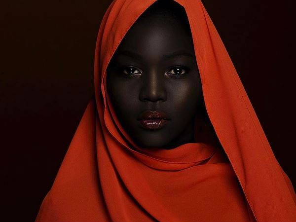  रंग के साथ नहीं करूंगी छेड़छाड़