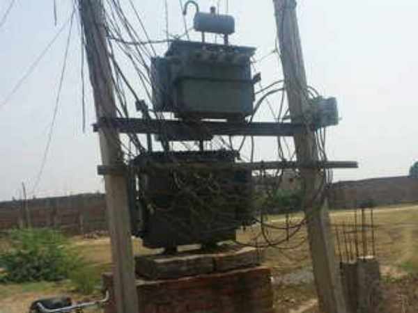 बिजली विभाग की लापरवाही