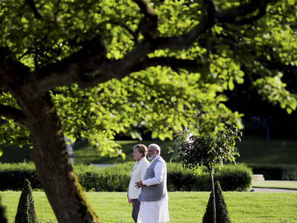 जर्मनी के मेसबर्ग गेस्ट हाउस का बगीचा जर्मनी के मेसबर्ग गेस्ट हाउस का बगीचा