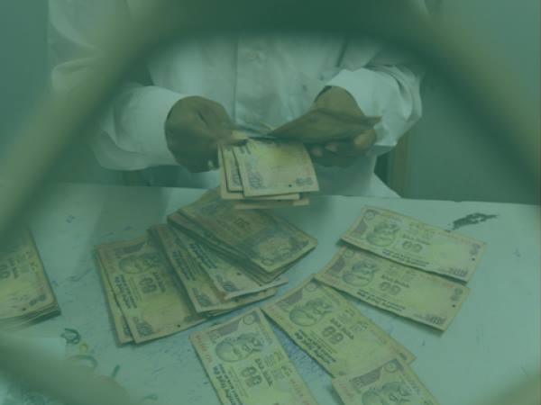 1100 डायल करो घूसे के पैसे वापस पाओ