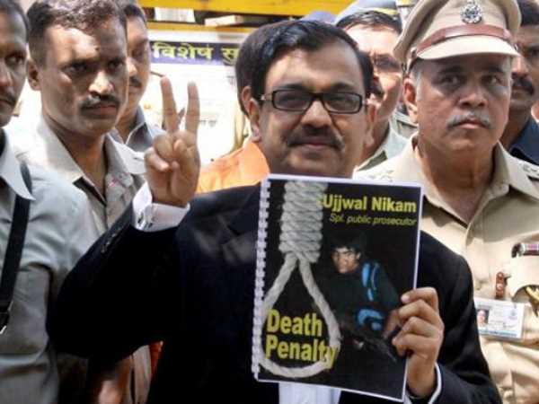 उज्जवल निकम ने की रेलवे पुलिस में शिकायत उज्जवल निकम ने की रेलवे पुलिस में शिकायत