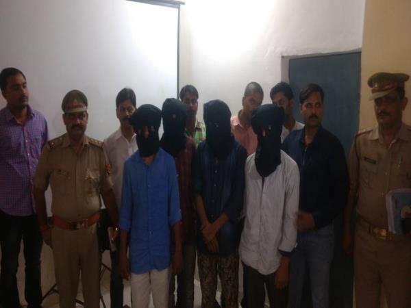 कांग्रेस ने योगी सरकार पर लगाया था मूर्ति तोड़वाने का आरोप