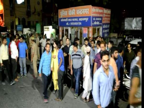शराब के नशे में धुत था दरोगा शराब के नशे में धुत था दरोगा