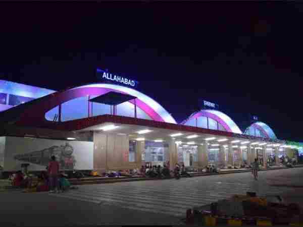 यह ख्वाब नहीं हकीकत है यह ख्वाब नहीं हकीकत है