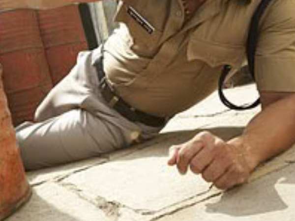 महिला ने कराया गिरफ्तार