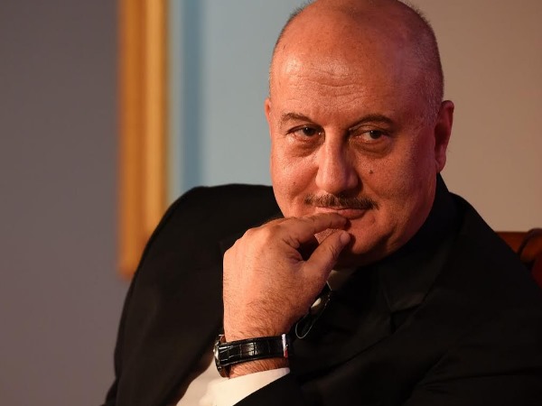 अनुपम खेर लगाएंगे ब्रेक!