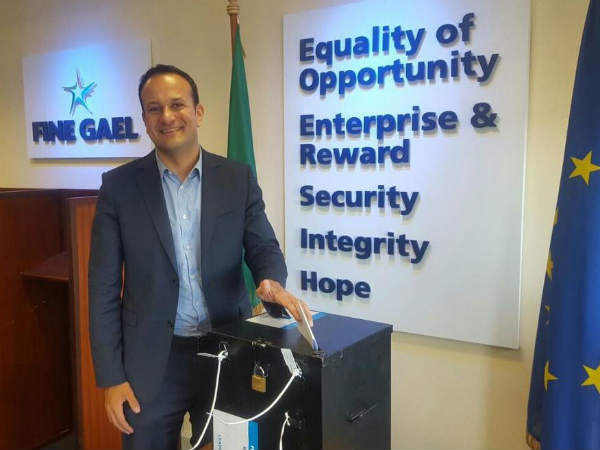 वर्ष 2015 में किया गे होने का ऐलान 