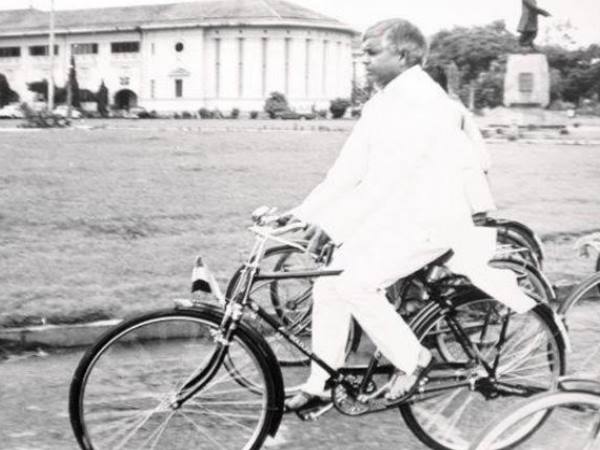 बेटी की शादी में लुटेरा बन गए थे लालू...