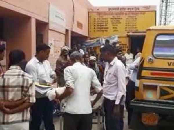 आपत्त‍िजनक हाल में देखते ही खोया आपा 