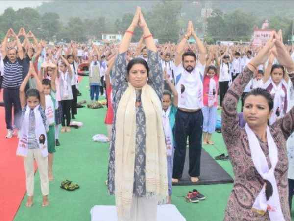 योग स्वस्थ रहने की व्यक्तिगत यात्रा योग स्वस्थ रहने की व्यक्तिगत यात्रा