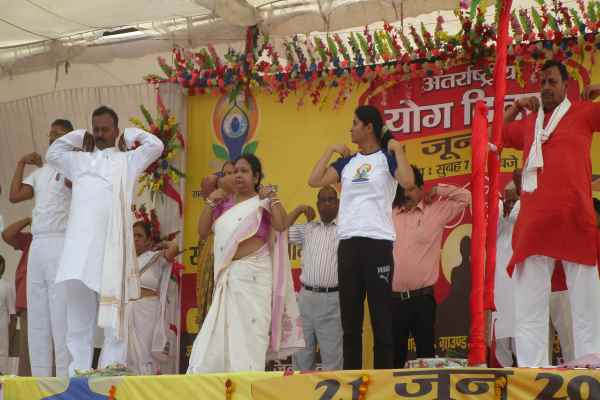 केंद्रीय राज्य मंत्री अनु्प्रिया पटेल ने भी किया योग