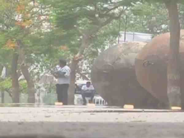 बच्ची की लाश को संगम में बहा आया पिता