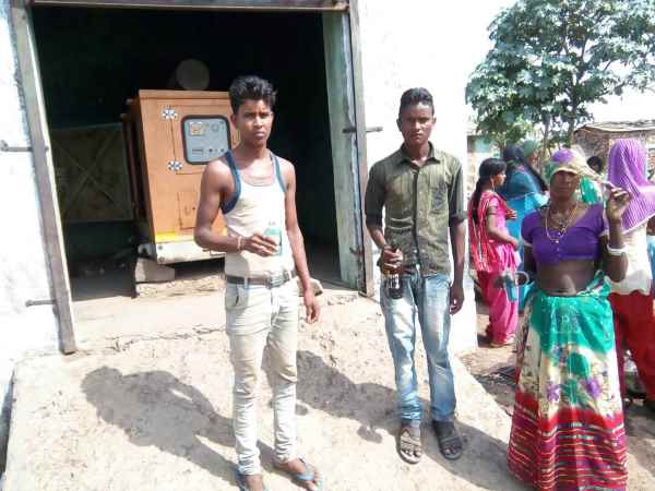 सिर्फ पांच बर्तन में मिलता है पानी