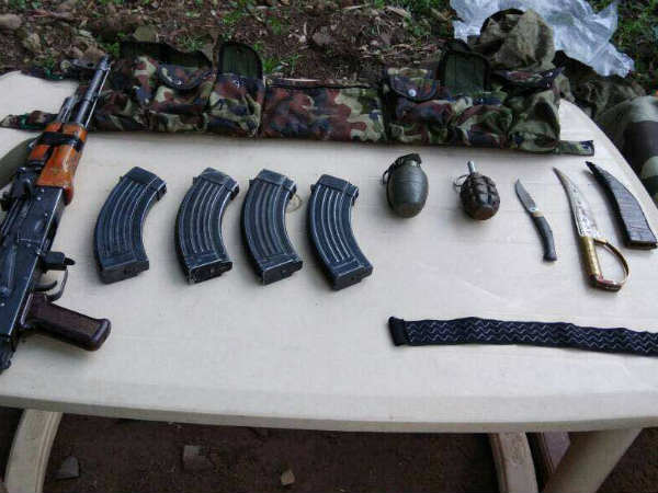 बैट के ऑपरेशंस को अंजाम देते कमांडो 