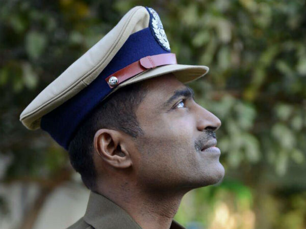 एनकाउंटर स्पेशलिस्ट हैं दिनेश एनकाउंटर स्पेशलिस्ट हैं दिनेश