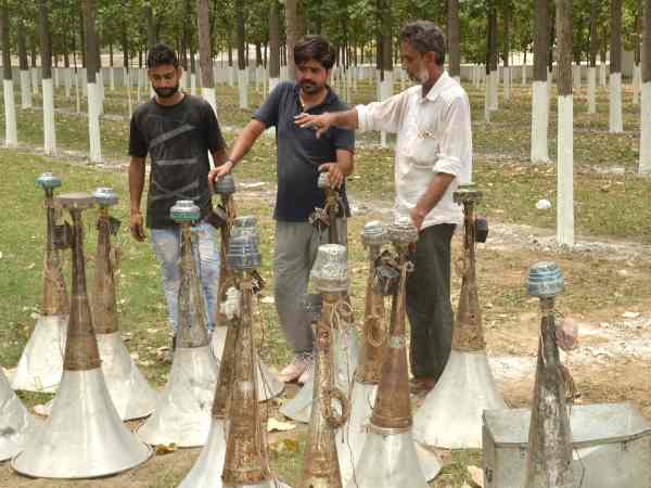 ईद की नमाज को लेकर चल रही तैयारी ईद की नमाज को लेकर चल रही तैयारी