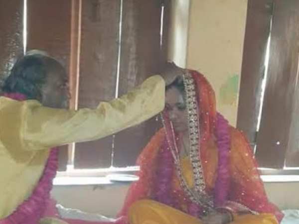 चर्चाओं के बाद खुद ही स्वीकार की शादी की बात 