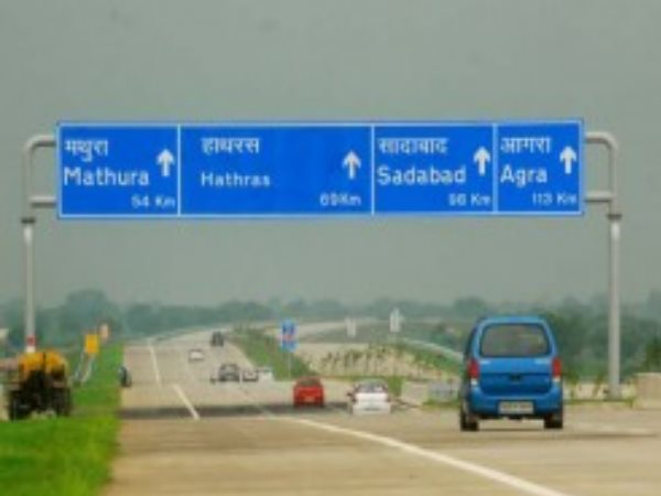 इससे पहले तीन दौड़ लगाने पहुंचे तीन दोस्तों को ट्रक ने कुचल दिया था