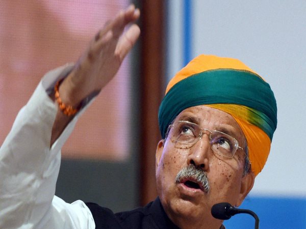 मोदी के मंत्री बोले- किसानों का कर्ज माफ करने के लिए नहीं है पैसा मोदी के मंत्री बोले- किसानों का कर्ज माफ करने के लिए नहीं है पैसा
