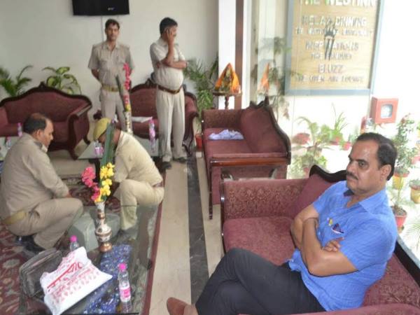 सिपाही ने खोला अरबपति RTO की काली करतूतों का चिट्ठा