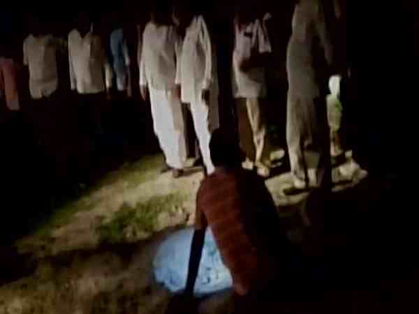 डेढ़ साल की बच्ची 40 फीट गहरे बोरवेल में गिरी, बचाव जारी
