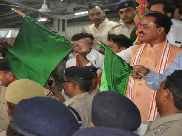 आज से इलाहाबाद से सीधे वैष्णो देवी को ट्रेन, जानें क्या होंगी खासियतें