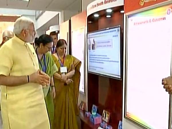 पीएम मोदी दो दिवसीय दौरे पर लखनऊ पहुंचे हैं। 