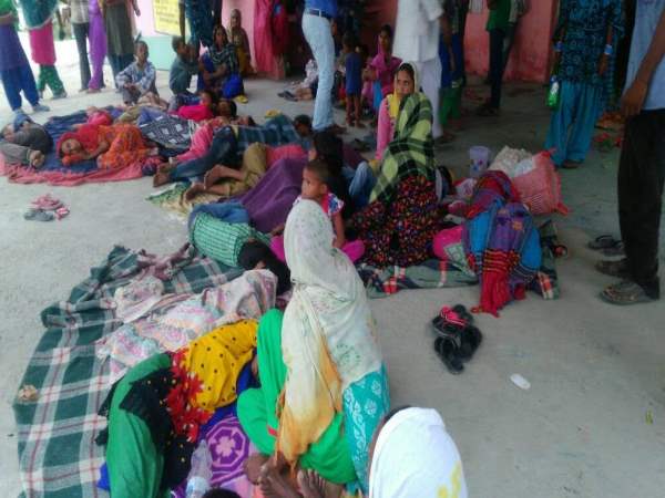 रोजा इफ्तार के बाद 150 लोगों को ले जाना पड़ा अस्पताल 