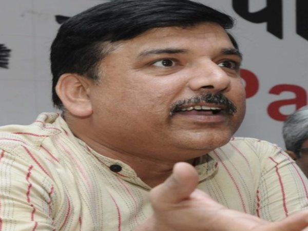 'CM योगी से नाराज हुए PM मोदी, टीवी बनी वजह' 'CM योगी से नाराज हुए PM मोदी, टीवी बनी वजह'