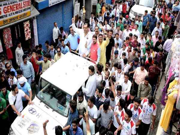 हिमाचल में क्रिकेटर, पहलवान और निशानेबाज आए एक साथ तो दौड़ पड़े युवा 
