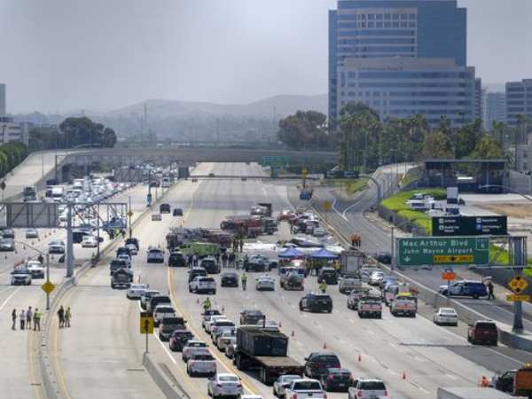 प्लेन हादसे में दो बुजुर्ग हुए घायल