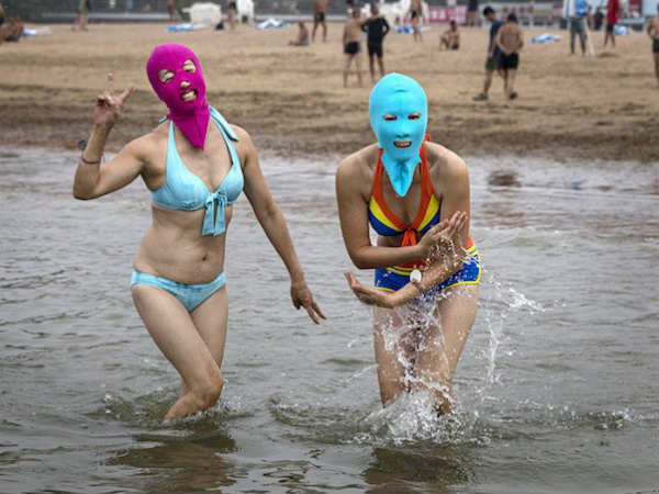 बिकनी की जगह 'फेसकीनी'