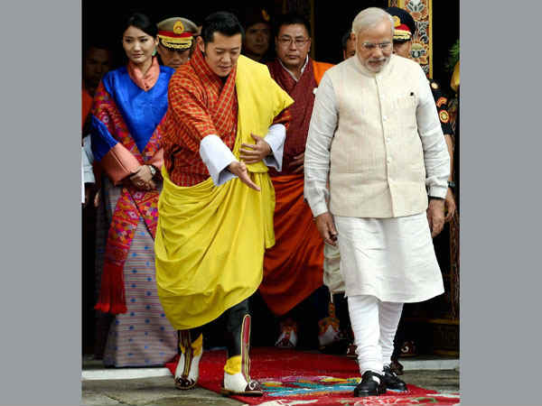 भूटान का प्रयोग कर रहा भारत भूटान का प्रयोग कर रहा भारत