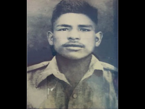 बॉर्डर पर सैनिकों को करते हैं आगाह