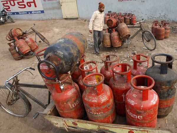 18 फीसदी टैक्स स्लैब 