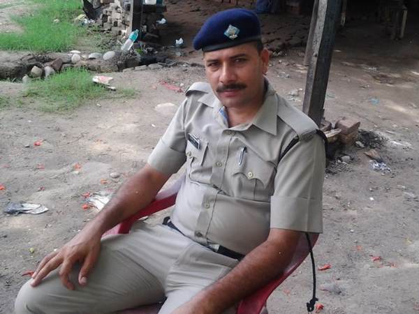 गंगनहर की बीच धारा में डूब रहा था बच्चा
