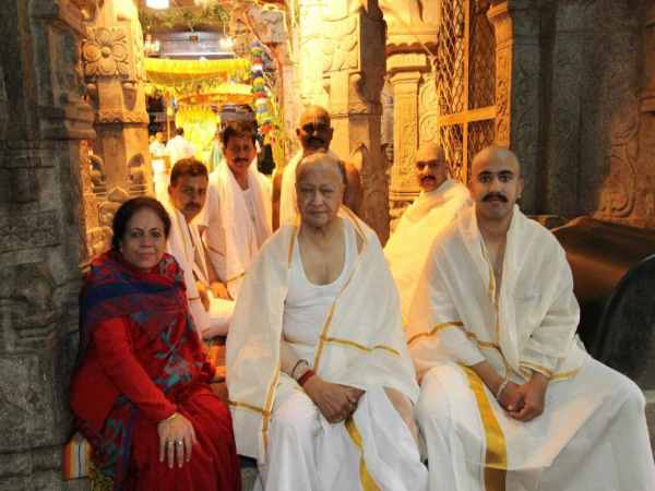 आयकर रिटर्न संशोधित करने पर फंसे सीएम