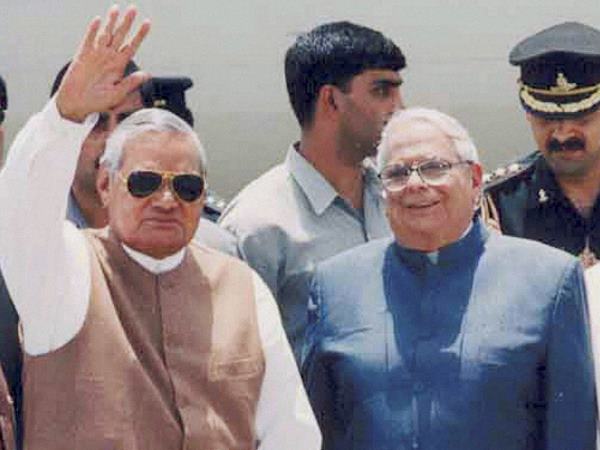 रिटायर होने के बाद भी जैकब देश सेवा में लगे रहे