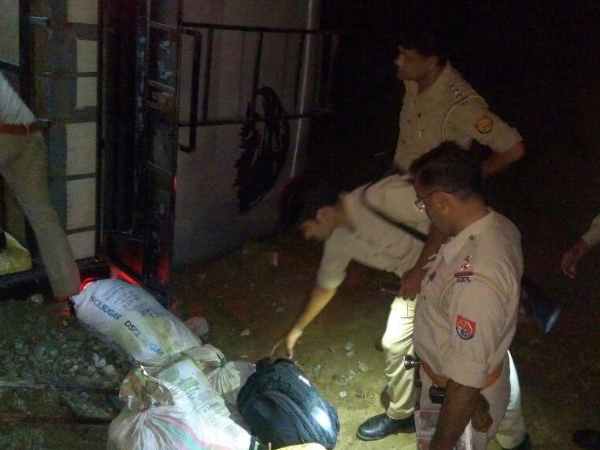 बस में करीब 40 यात्री सवार