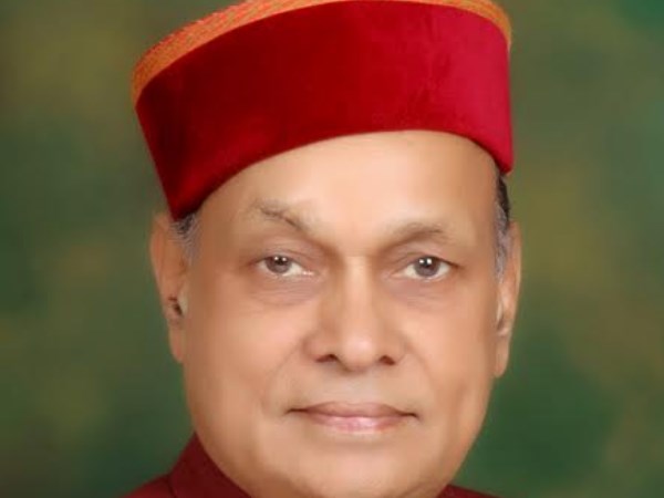 धूमल ने की लाल टोपी की शुरुआत