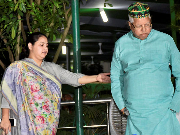  कौड़ियों के दाम दी गई बिजली लालू के परिवार को 