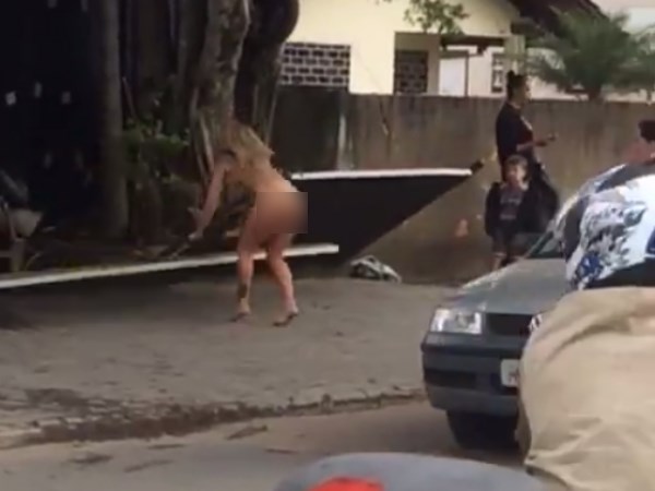 गैराज से खरीदी थी कार गैराज से खरीदी थी कार