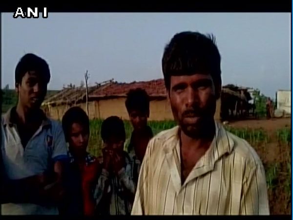 बेटियों ने 8वीं के बाद छोड़ दी पढ़ाई