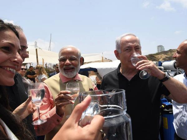 48 घंटों में पीएम मोदी 42 घंटे काम किया 