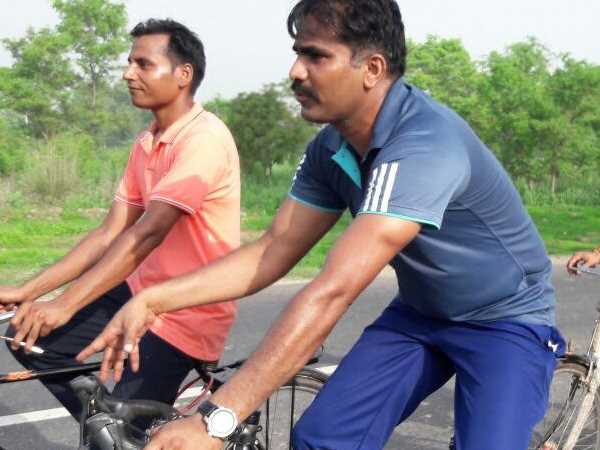 थाने से पुलिसवाले मिले नदारद