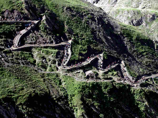 संदीप शर्मा की गिरफ्तारी के बाद हमला 