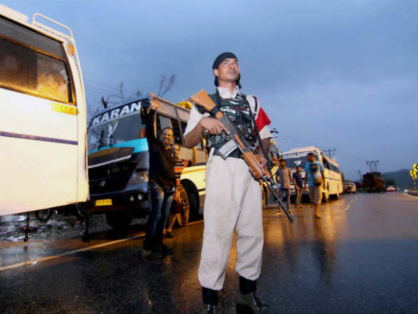  बस के बारे में सब जानते थे आतंकी 