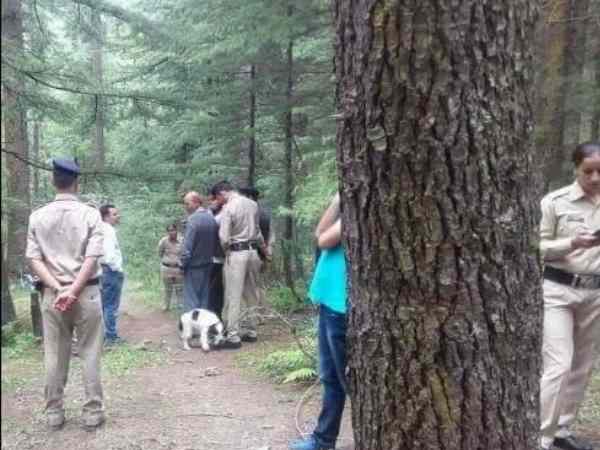 बीजेपी सांसद ने 1 लाख का रखा इनाम
