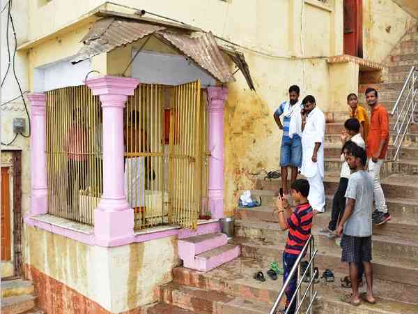 राजा के आदेश पर बना मंदिर राजा के आदेश पर बना मंदिर