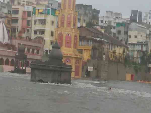 शहर में लगा जाम